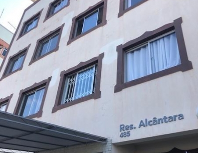 Kitnete semi mobiliada na melhor localização do Kobrasol.