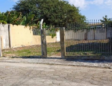 Terreno com 365,19 M²,  viabilidade residencial e comercial no Jardim Atlântico.