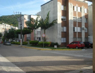 Apartamento 02 Quartos com estacionamento rotativo em Coqueiros
