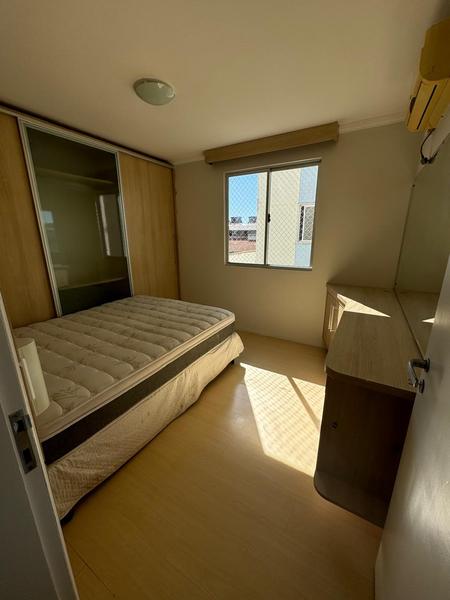 Apartamento com 2 domitórios e garagem no Abraão.