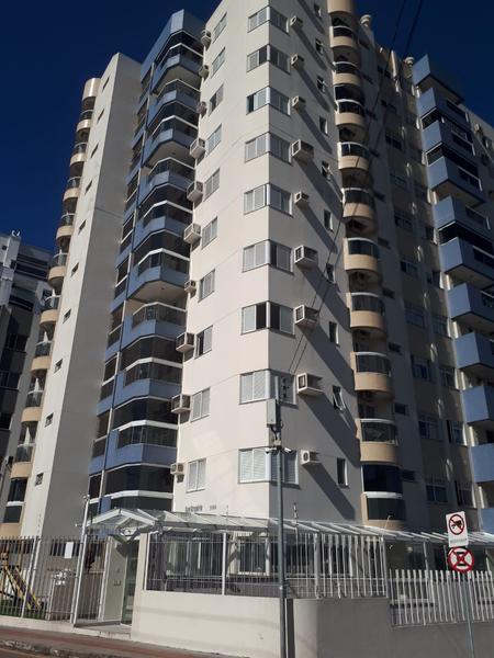 Apartamento de 3 dormitórios (suíte), 2 sacadas e garagem no Kobrasol.