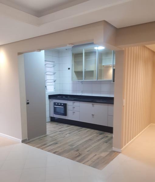 Apartamento de 3 dormitórios (suíte), 2 sacadas e garagem no Kobrasol.