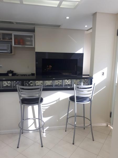 Apartamento de 3 dormitórios (suíte), 2 sacadas e garagem no Kobrasol.