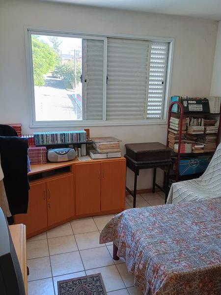 Apartamento de 3 dormitórios (suíte), dependência completa e 2 garagens em capoeiras.