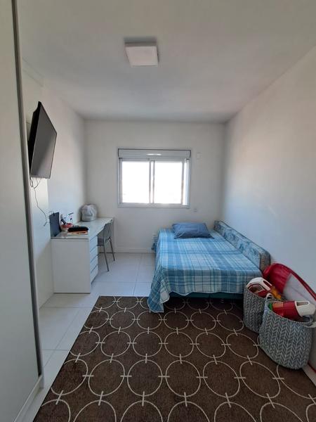 Apartamento com 3 suítes, lavabo e 2 garagens no Jardim Atlântico.