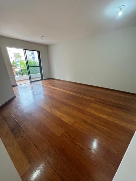 Apartamento com 3dormitórios (suíte), dependencia completa e 2 sacadas no Abraão.