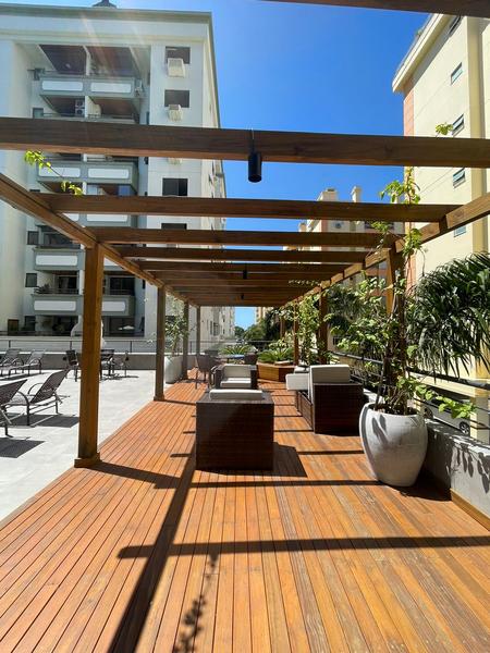 Apartamento  amplo com 3 quartos (suíte), Garagem e lazer completo em Coqueiros
