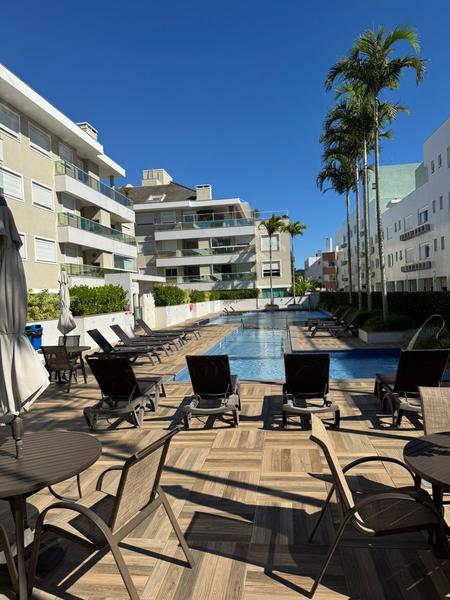 Apartamento de 2 dormitórios (suíte), garagem no bairro Ingleses.