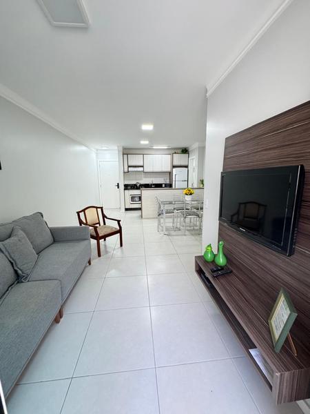 Apartamento de 2 dormitórios (suíte), garagem no bairro Ingleses.