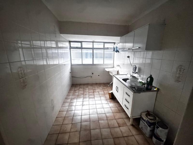 Apartamento de 2 dormitórios com estacionamento rotativo no Estreito.