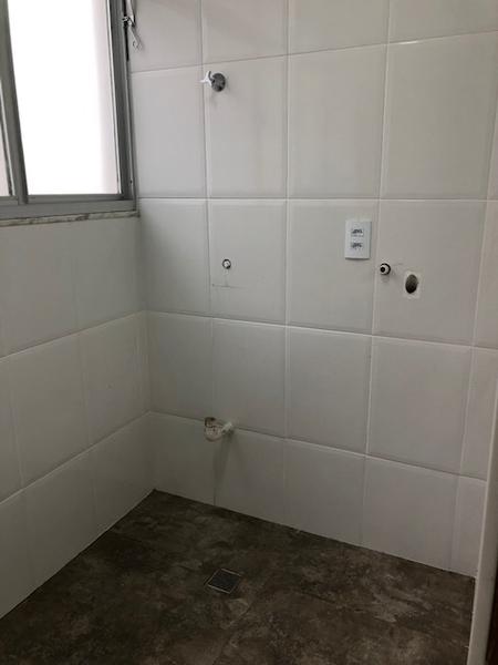 Apartamento com 3 dormitórios (suíte) e garagem no Itaguaçu.