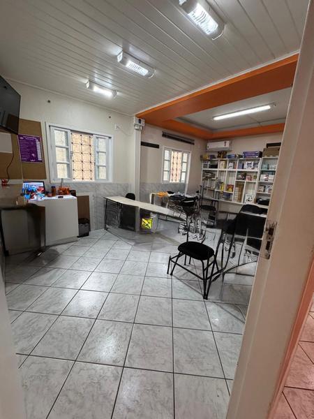 Casa para uso comercial no alto  da Felipe Schmidt, Centro