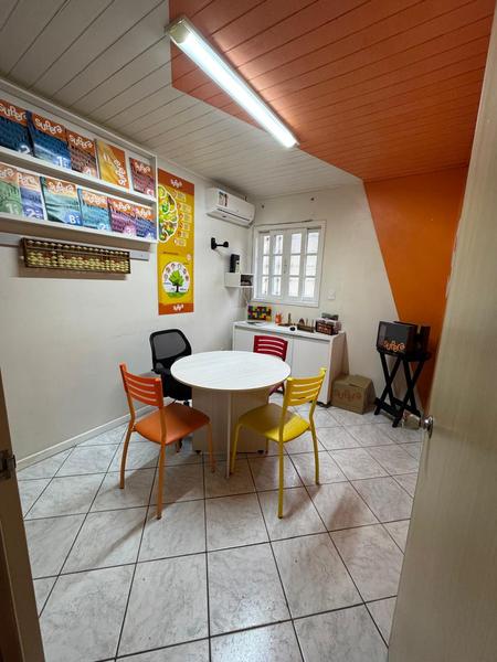 Casa para uso comercial no alto  da Felipe Schmidt, Centro