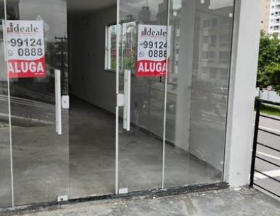 Sala térrea comercial de esquina na melhor localização do Abraão.