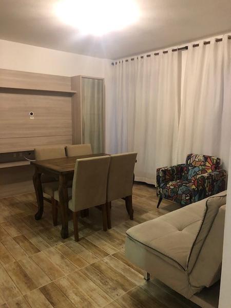 Apartamento  2  dormitórios, mobiliado, sem garagem, no Estreito.