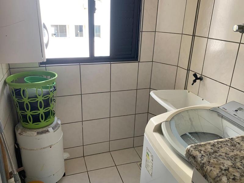 Apartamento com 3 dormitórios, sendo 1 suíte, sala ampla com  sacada,  churrasqueira e garagem livre