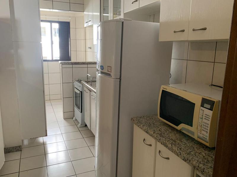 Apartamento com 3 dormitórios, sendo 1 suíte, sala ampla com  sacada,  churrasqueira e garagem livre