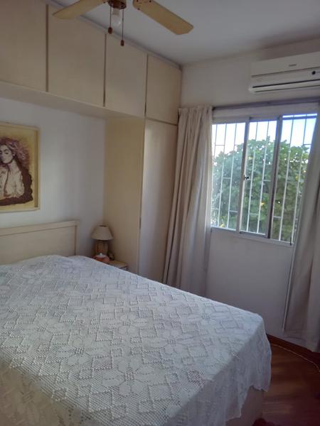 Apartamento de 1 dormitório com sacada no Kobrasol.