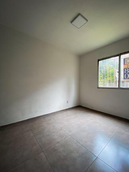 Apartamento de 3 dormitórios (suíte), reformado, sem garagem no Kobrasol.