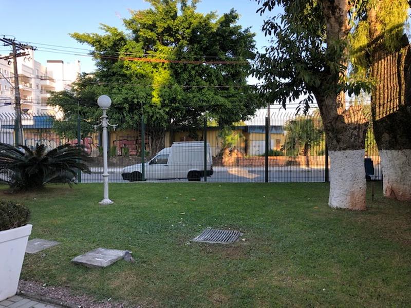 Apartamento de 3 dormitórios (suíte) e garagem no Abraão.