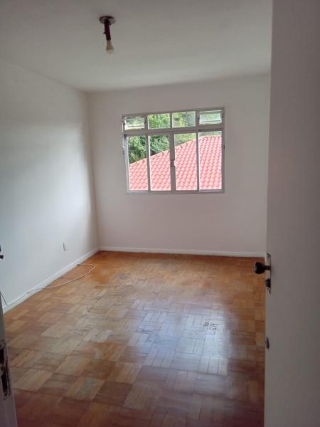 Apartamento de 50m² com dormitório e Garagem.