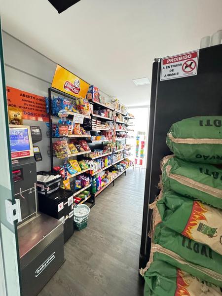 Apartamento com 2 suítes, lavabo, 2 garagens e hobby box  em Ingleses.
