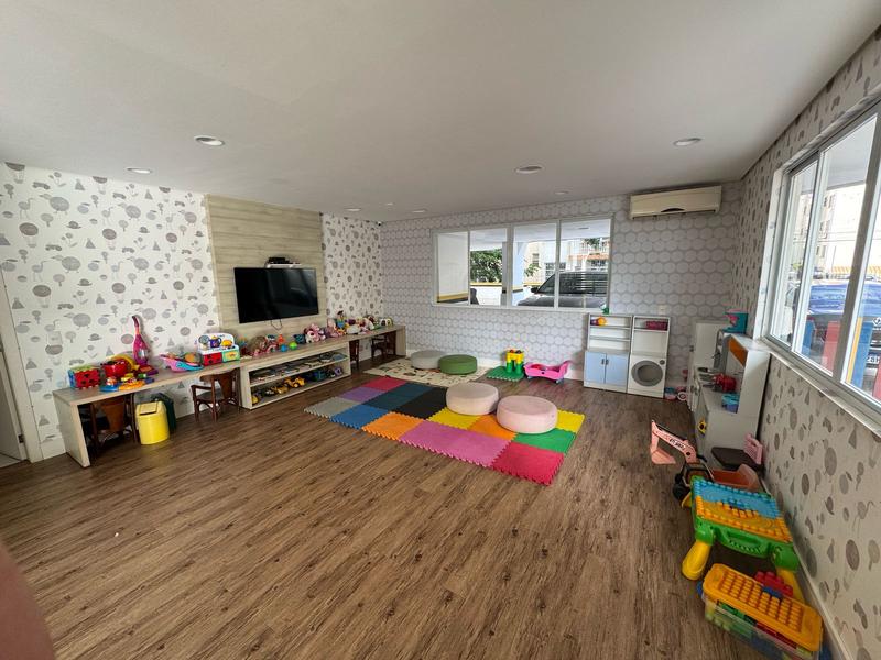 Apartamento  Duplex, mobiliada com 3 Vagas de Garagem e vista para o mar no Abraão.